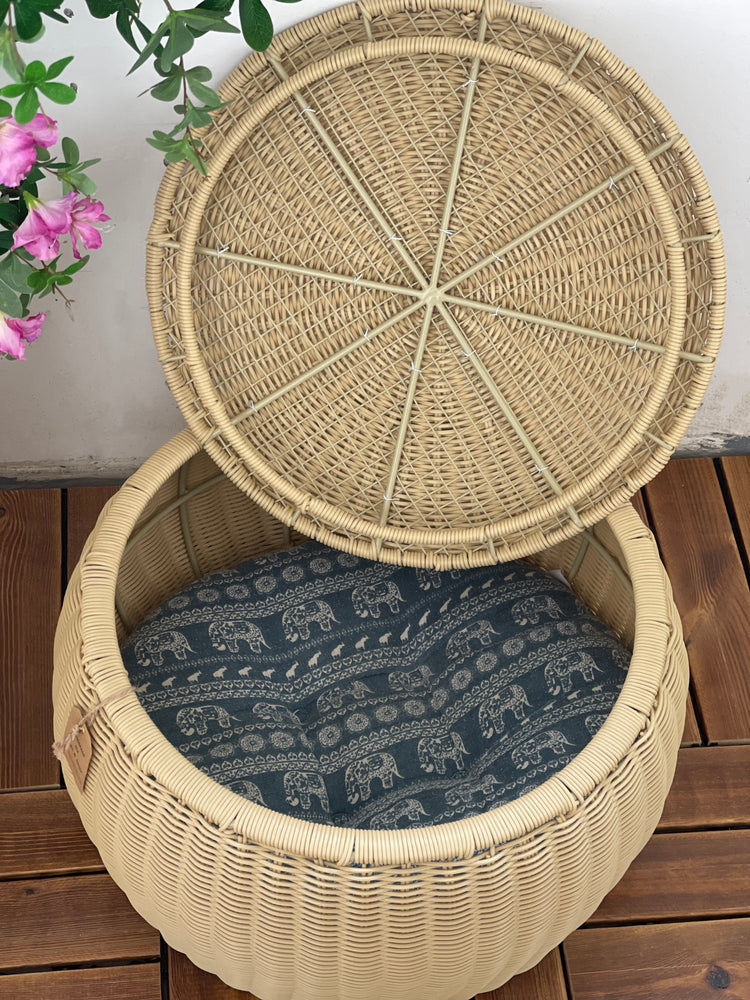 ELE LIGHT & DECOR Outdoor /Indoor Tan Pouf Wicker Footstool Storage Seat With Lid