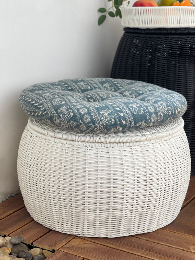 ELE LIGHT & DECOR Outdoor /Indoor White Pouf Wicker Footstool Storage Seat With Lid