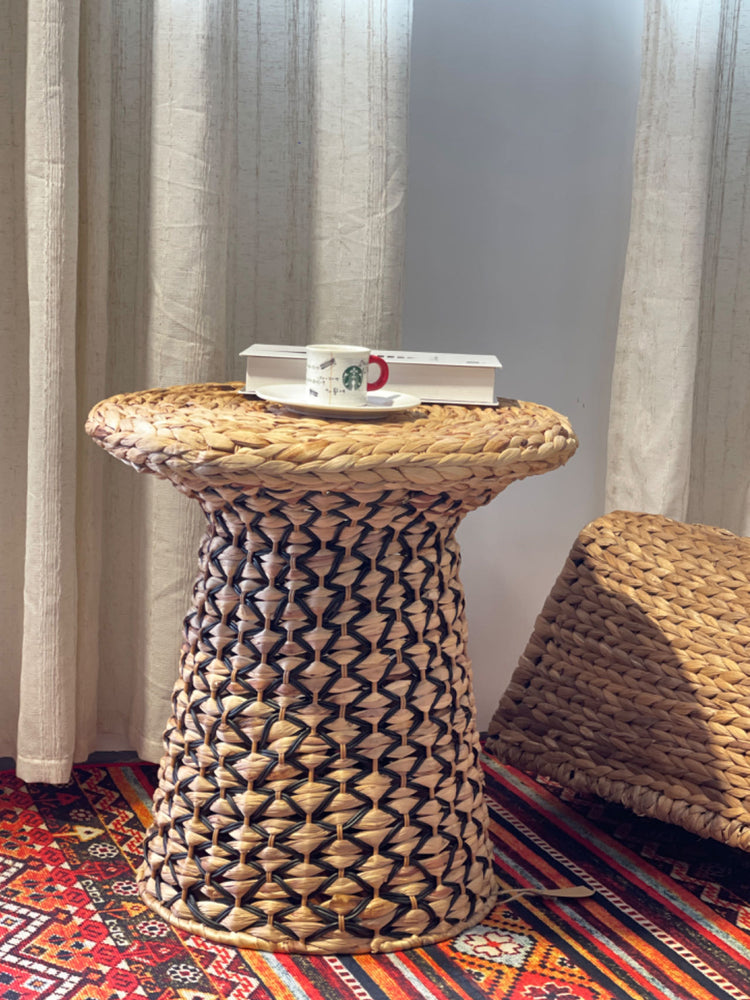 ELE LIGHT & DECOR Boho Handwoven Wicker Accent Table Living Room Side Table