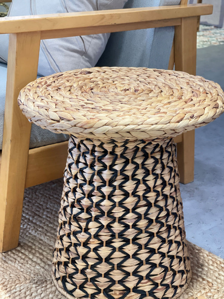 ELE LIGHT & DECOR Boho Handwoven Wicker Accent Table Living Room Side Table