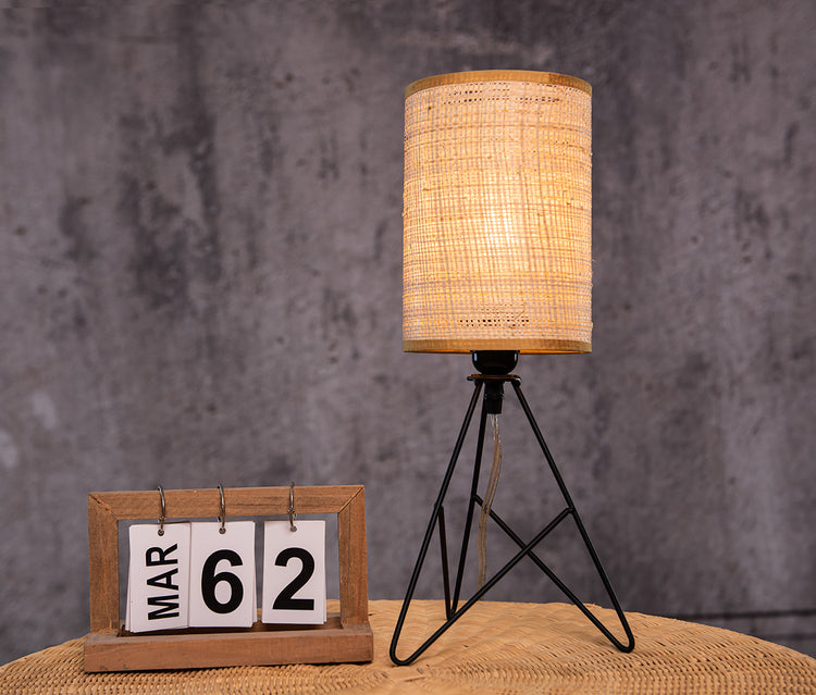 Mini Modern table Lamp With Rattan Shade